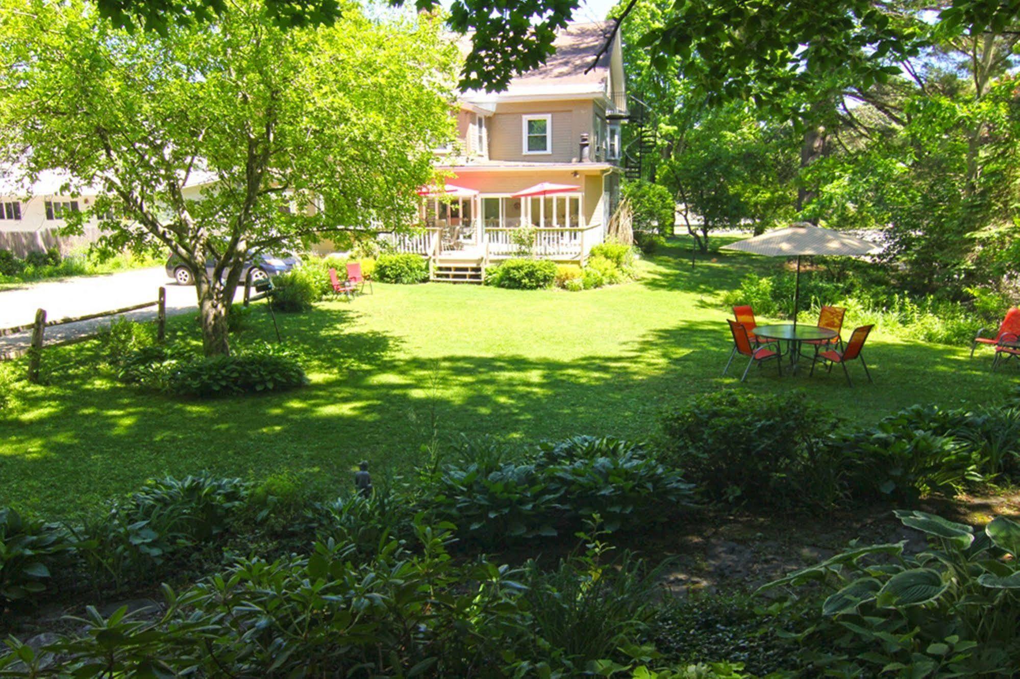 White Horse Inn Pittsfield Exterior foto
